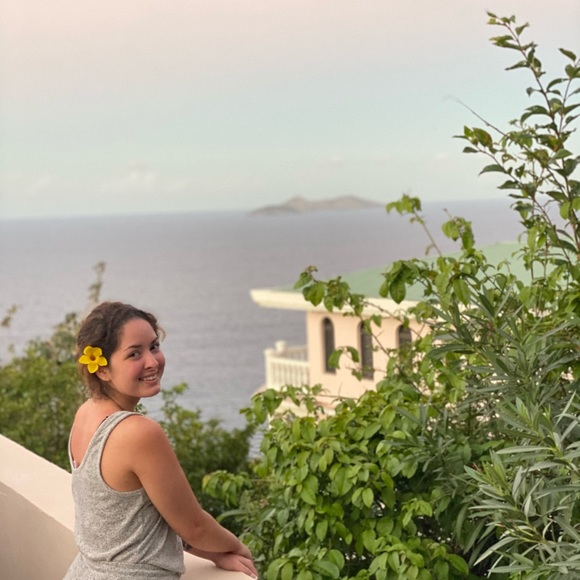 Meet your Posher, Mikala - Picture 6 of 6